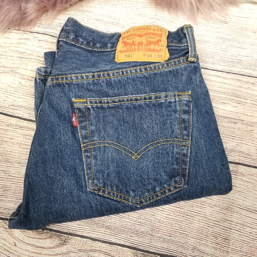 Levi's 501  button fly